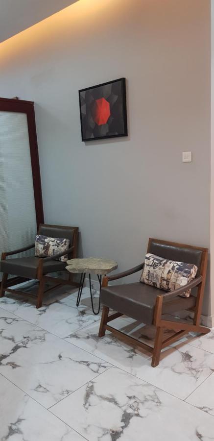 أروشا Silver Palm Hotel المظهر الخارجي الصورة