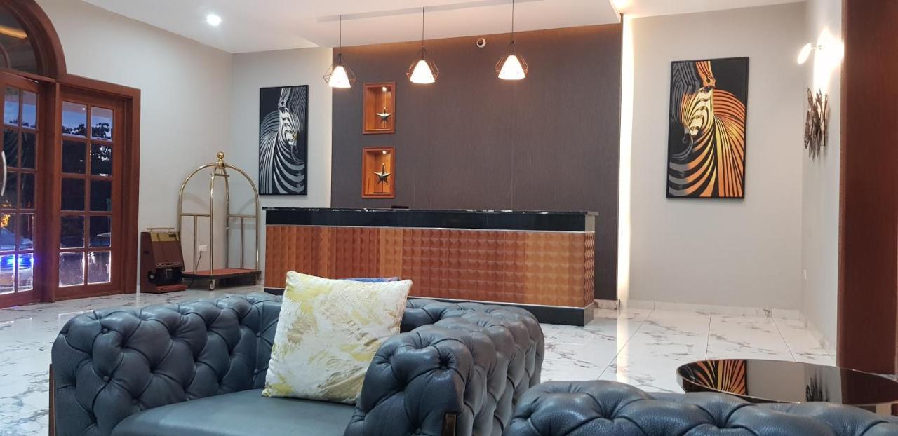 أروشا Silver Palm Hotel المظهر الخارجي الصورة